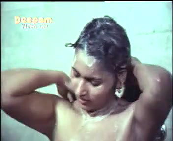 Mallu Actress Bath
