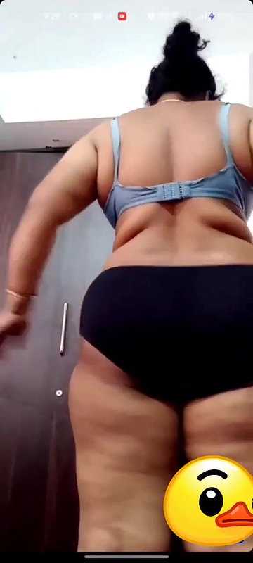 chubby girl nude show