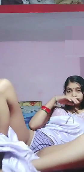 Riya Slim Young Girl Showing