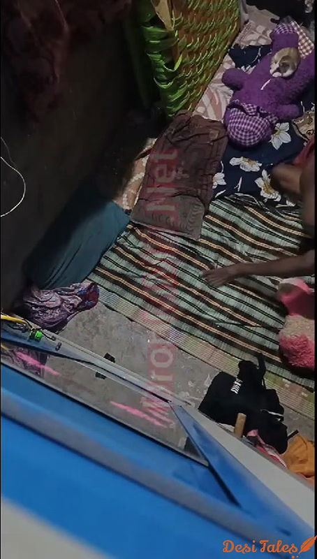 Desi Tamil village couple night fucking top angle full video