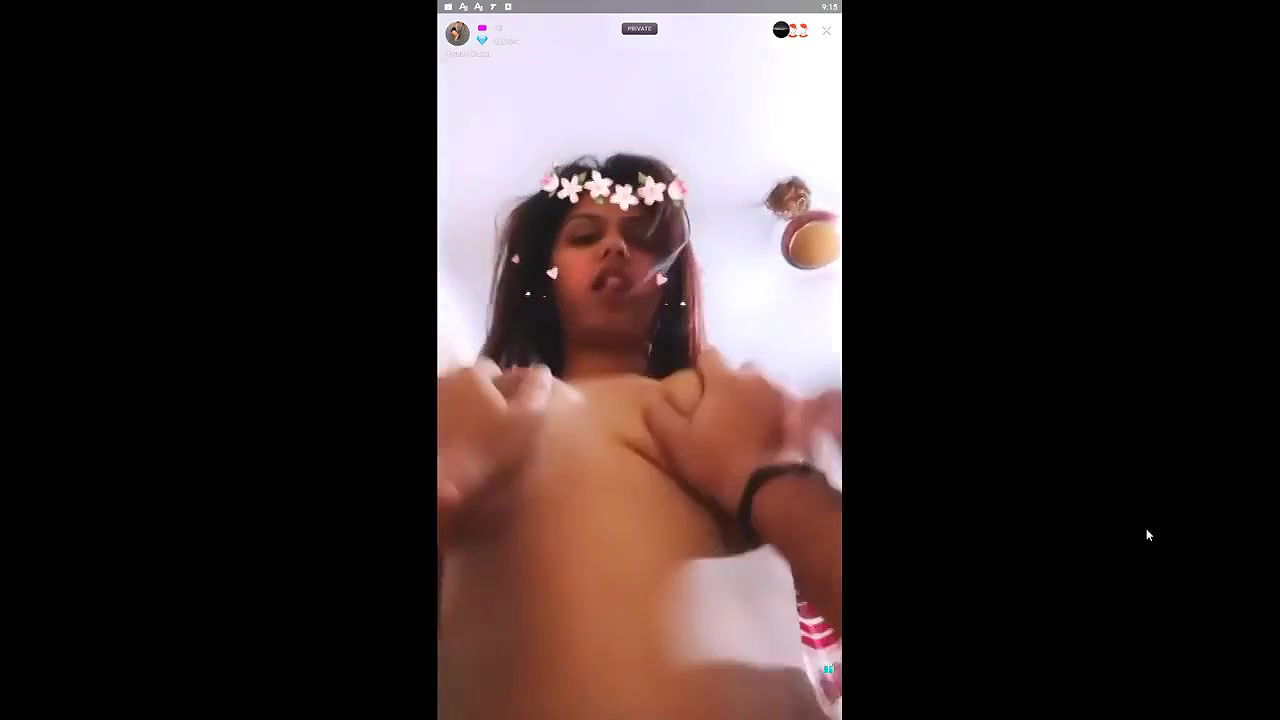 Naughty Indian wife live phone video sex MMS