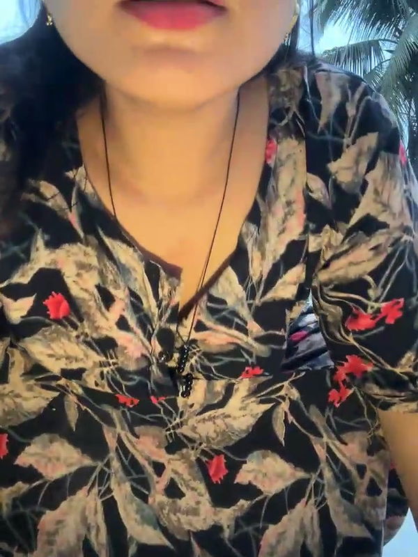 Desi Aunty Pussy Show and Boob Show