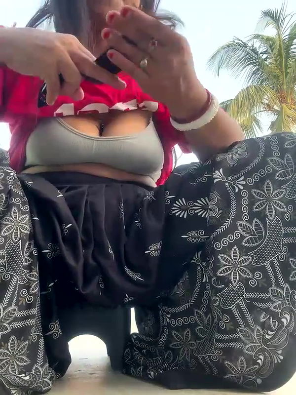 Desi Bhabhi Full Nude Show