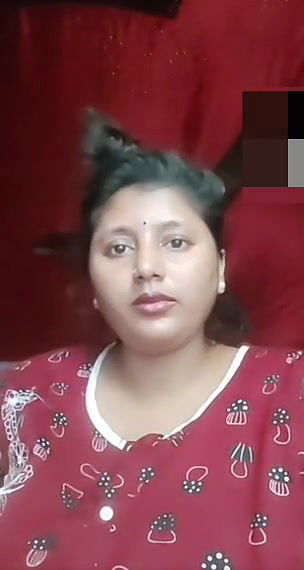 gorgeous indian girl Riya showing her cute boobs  pussy to boyfriend online