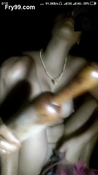 Desi village bhabi mid nigh on cam