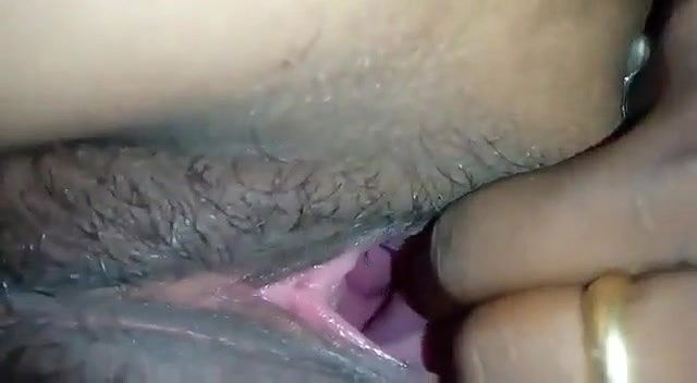 Apni Sexy Gf Ki Chut Ki Darshan Karaya Bf Ne