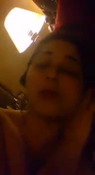 Hindi Talking Pakistani Gf Ne Bf Ke Liye Video Banaya Leaked By Bf