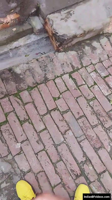 desi aunty getting ass fingered by stranger