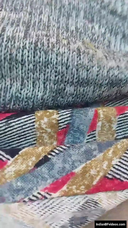 desi aunty getting ass fingered by stranger