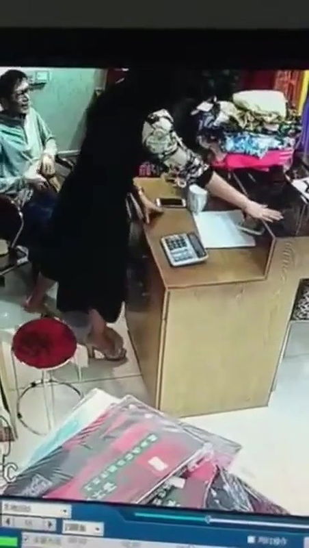 desi cought doggy fuck in textiles