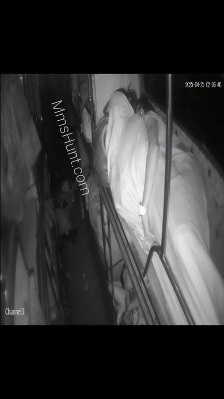 desi couples caugh sex in bus IP camt