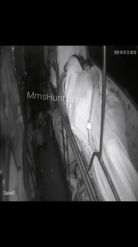 desi couples caugh sex in bus IP camt