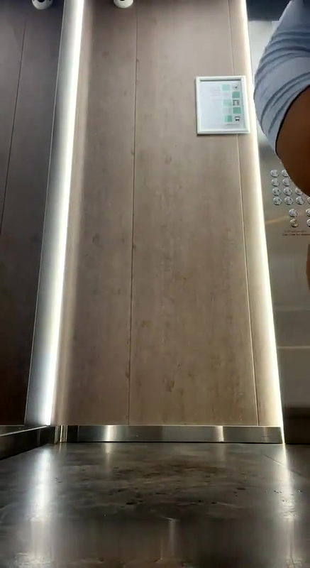 desi girl fingering squirt inLift