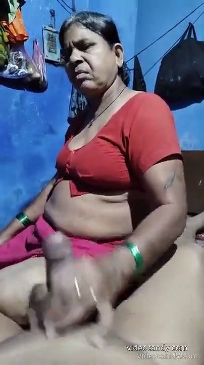 old aunty handjob and blowjob boobs show