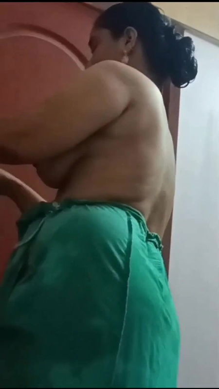 tamil aunty boobs nude record