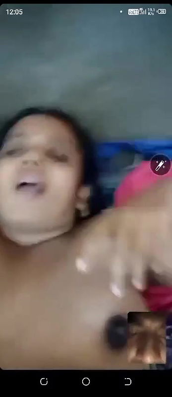 tamil aunty boobs show on video call
