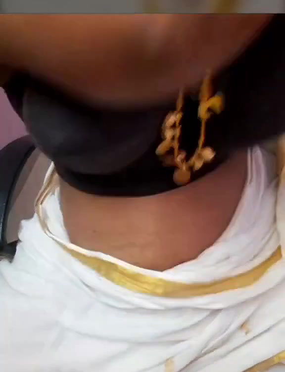 tamil bigg boobs aunty boobs oil massage live show after wear bra