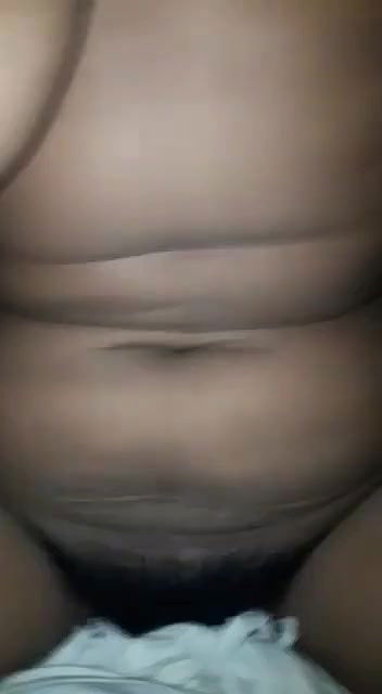 Village Girl Land Ke Upar Kudnelagi