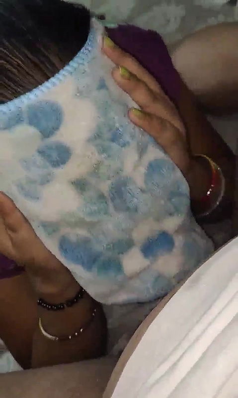 Mature bhabhi fucking