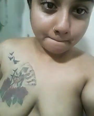 Busty tattoed Tamil GF nude MMS