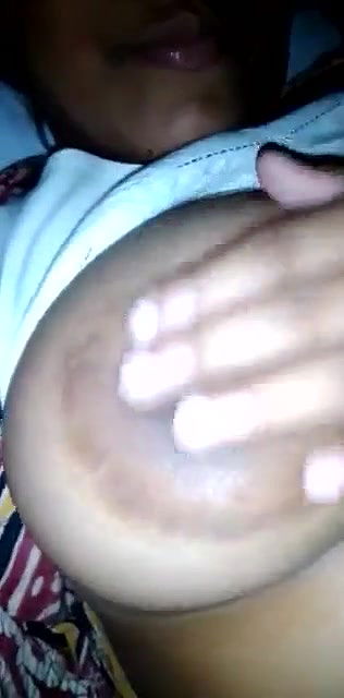 Busty Indian teen GF exposing her assets on cam