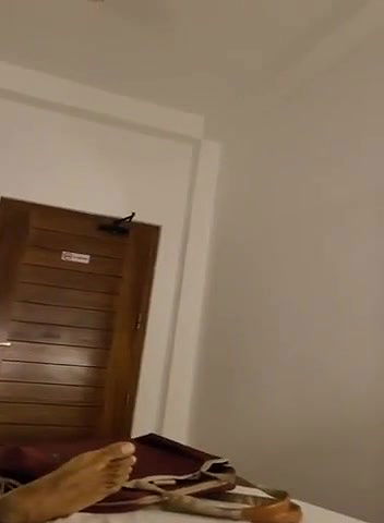 badi chuche wali bhabhi ne lund chusi