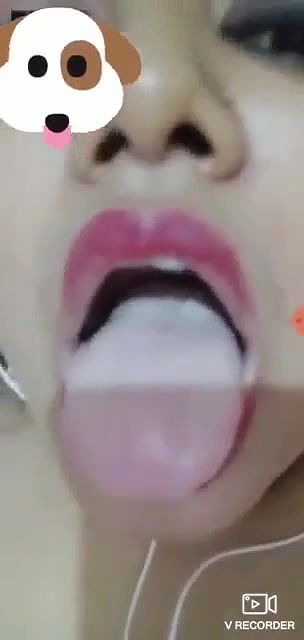 bhabhi fucking pussy with brinjal in cam show