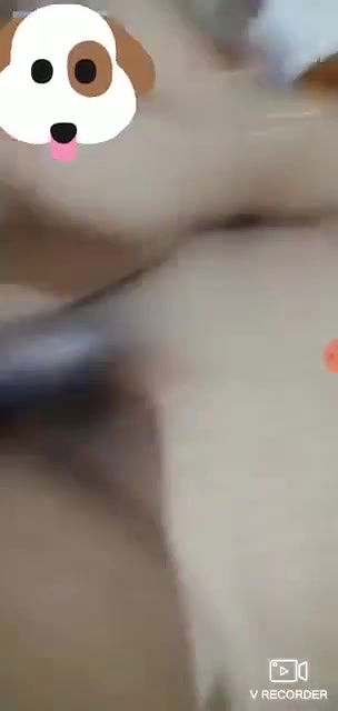 bhabhi fucking pussy with brinjal in cam show