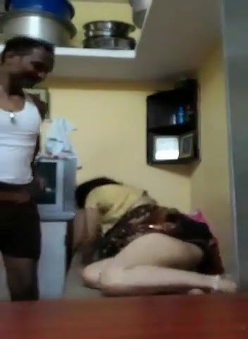 cheating bhabhi fucked by servant