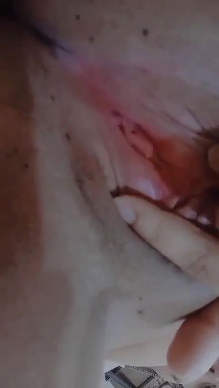 Beautiful Chubby paki milf exposes her sexy nude curvy body 1