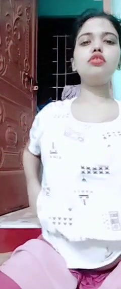 Big Boobs Girl Showing