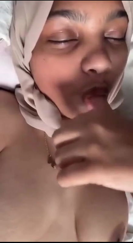 Mallu Hijabi Girl Fingering