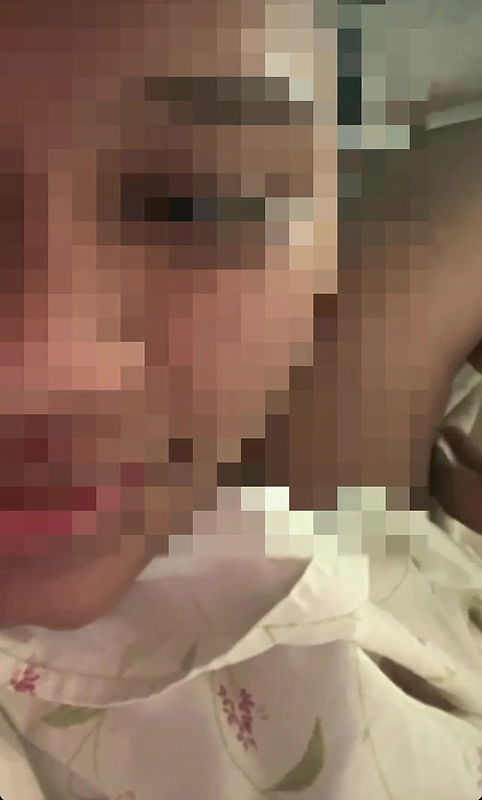 big boobs desi girl flash boobs to bestie