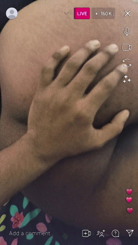 ass showing wife live