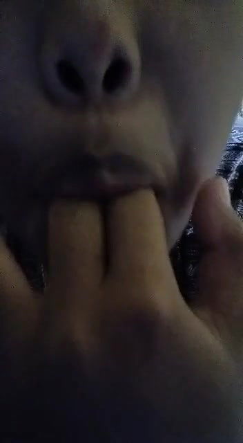 horny desi suck fingers herself
