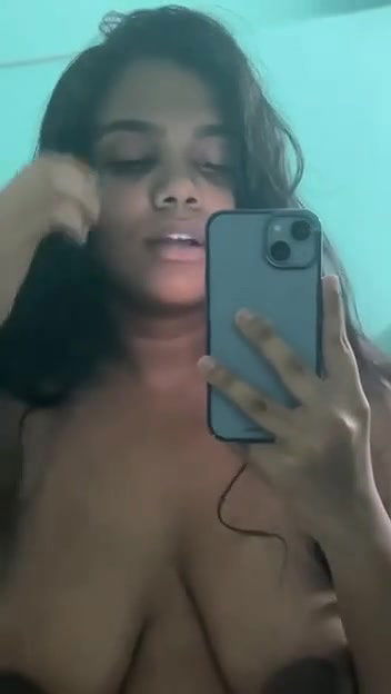 mirror selfie girlfriend boobs suck