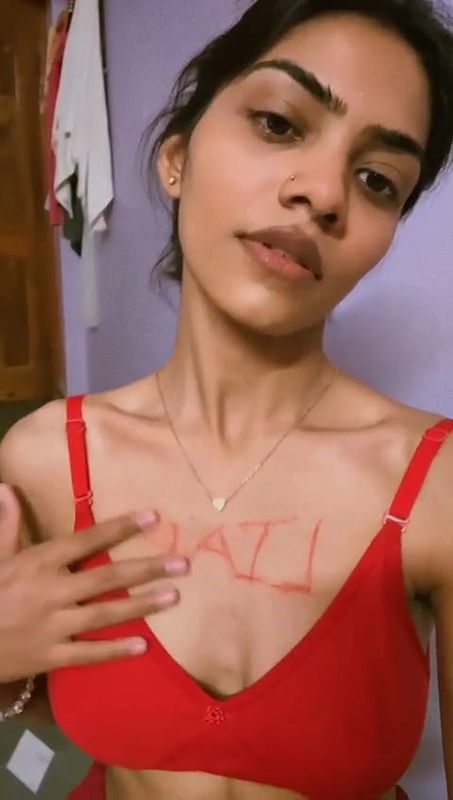 sexy slim horny tamil girl red bra