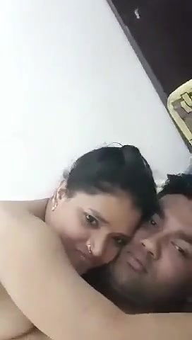 Indian couple nude sex MMS