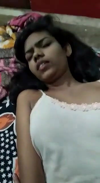 Apne Best Friend Ke Didi Ko Store Room Me Choda Didi Dard Se Chila Rahi Thi