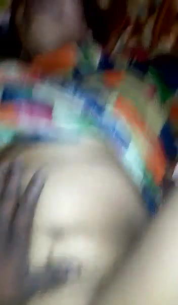 Bagal Ki Aunty Ko Mote Land Se Choda Ek Jawan Ladke Ne