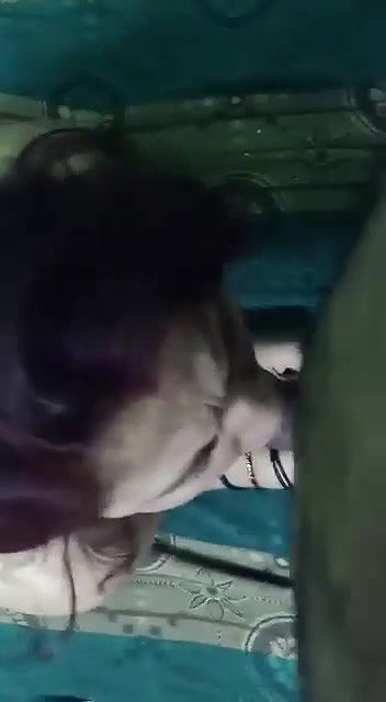 Desi Aunty Ne Apne Husband Ke Dosto Se Apni Chudai Karwai