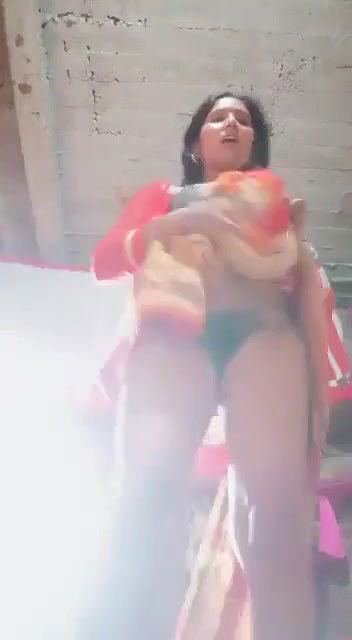 Desi Bhavi Ne Apna Saree Hata Kar Apna Bur Aur Apna Gand Ka Video Banayi
