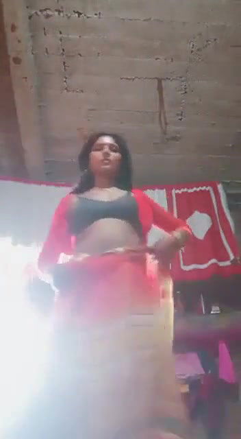 Desi Bhavi Ne Apna Saree Hata Kar Apna Bur Aur Apna Gand Ka Video Banayi