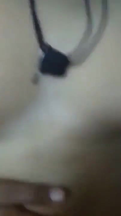 Desi Girlfriend Ko Ghar Par Bula Kar Pura Kapra Khol Kar Uske Bur Me Land Daal Kar Chod Diya