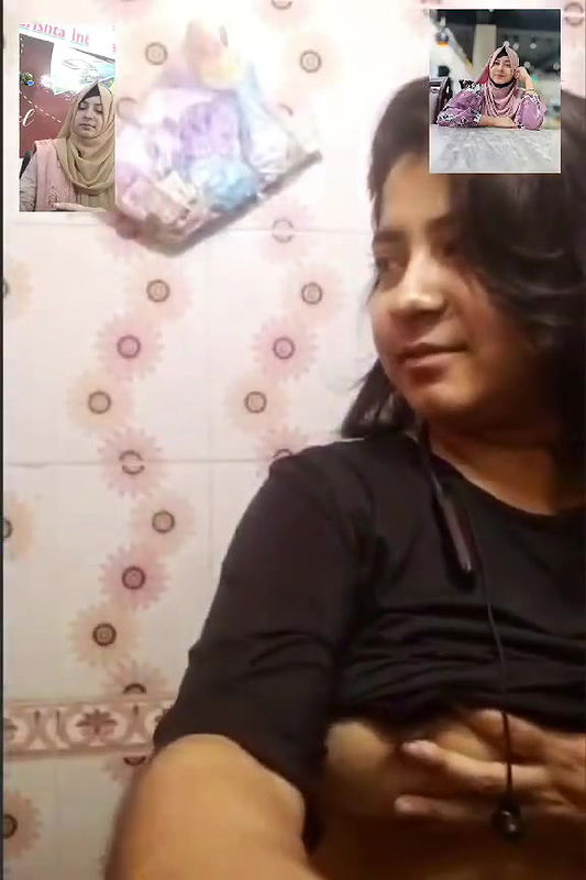 Bengali Sexy Girl Showing Pressing Her Boobs 01