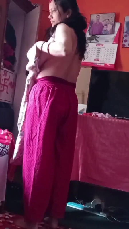 Tanker Mom Changing Clothes In Front Of Her Son 007