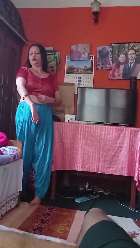 Tanker Mom Changing Clothes In Front Of Her Son 011