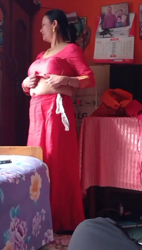 Tanker Mom Changing Clothes In Front Of Her Son 003