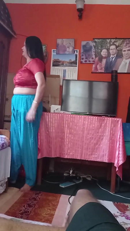 Tanker Mom Changing Clothes In Front Of Her Son 004