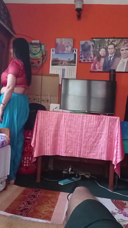 Tanker Mom Changing Clothes In Front Of Her Son 004